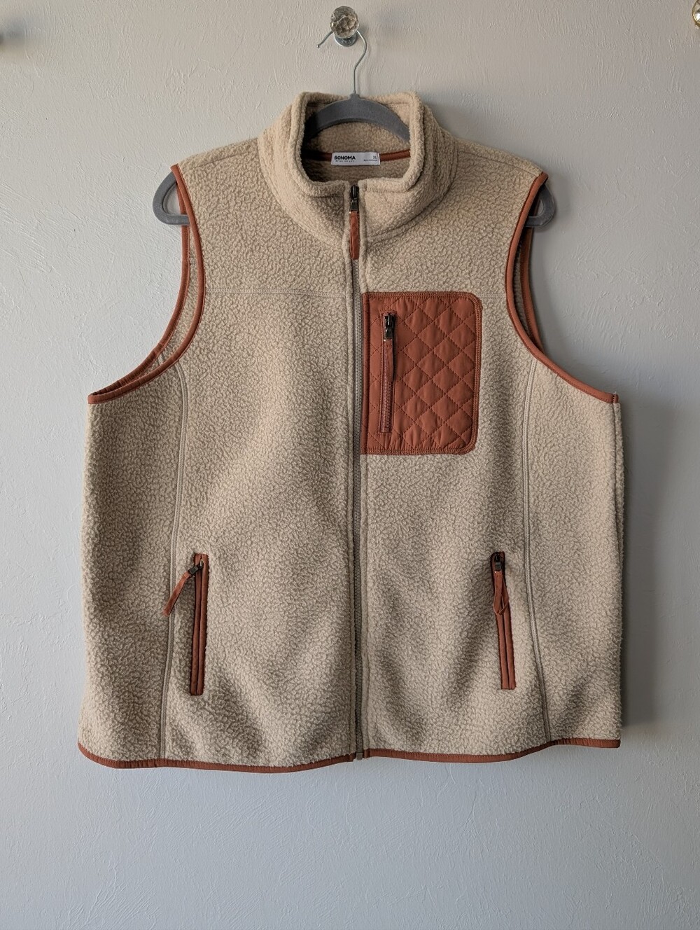 Sonoma Tan Sherpa Fleece Teddy Vest Rust Trim Accents Size XL Chest Pocket